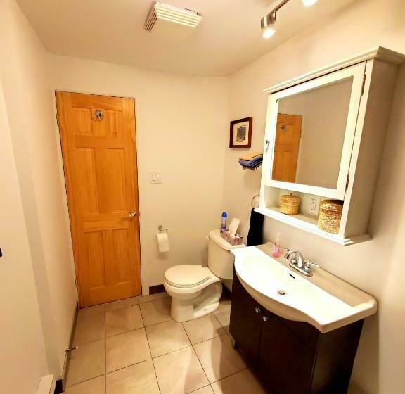 تختخواب و صبحانه Maison Montplaisir