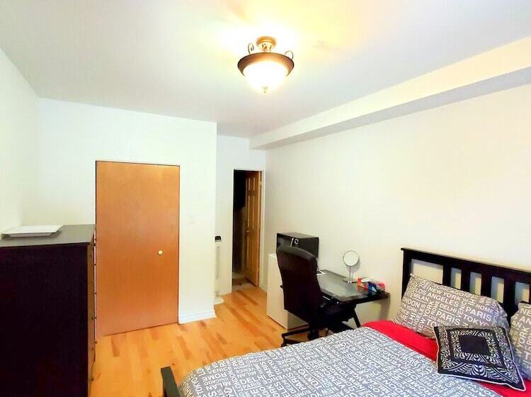 تختخواب و صبحانه Maison Montplaisir