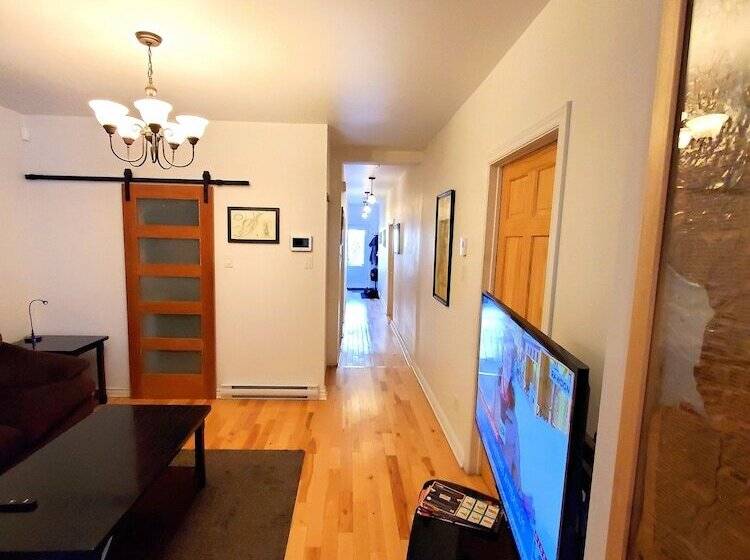 تختخواب و صبحانه Maison Montplaisir