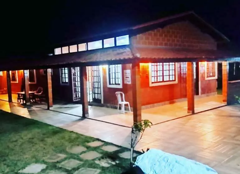 Majatalo Aconchego Na Montanha Com Banheira De Imersão E 5 Suítes 7,5km Do Centro águas De Lindóia