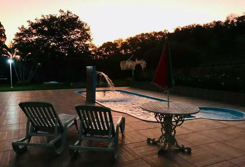 Majatalo Aconchego Na Montanha Com Banheira De Imersão E 5 Suítes 7,5km Do Centro águas De Lindóia