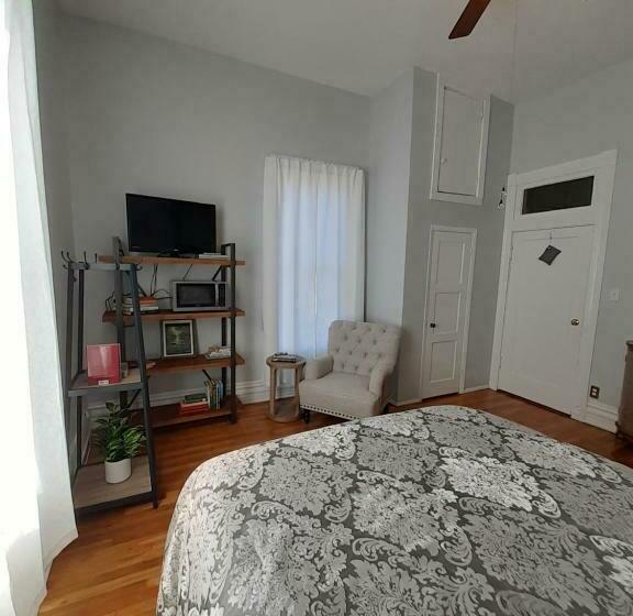 펜션 Queens Chamber W King Heavenly Bed At Nottingham Place In Wise