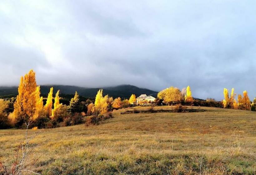 펜션 La Ferme Du Riouclar