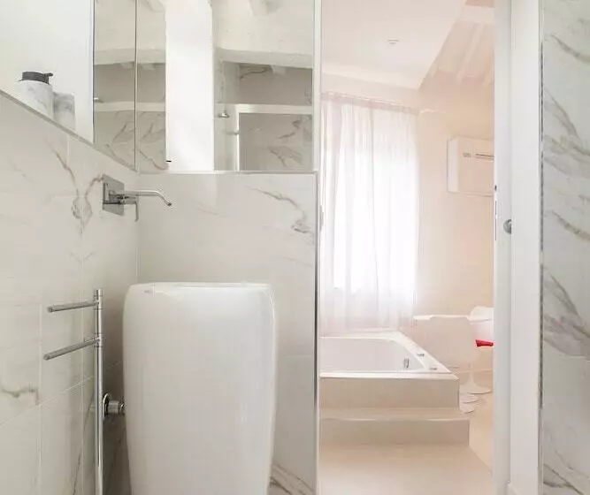 San Sebastiano Suite & Luxury Apartments