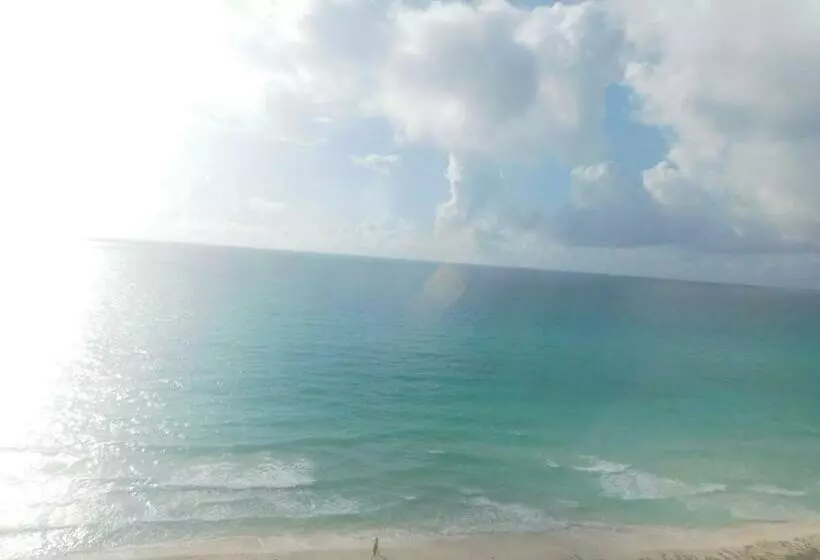 8th Floor Caribbean Beach View Studio
