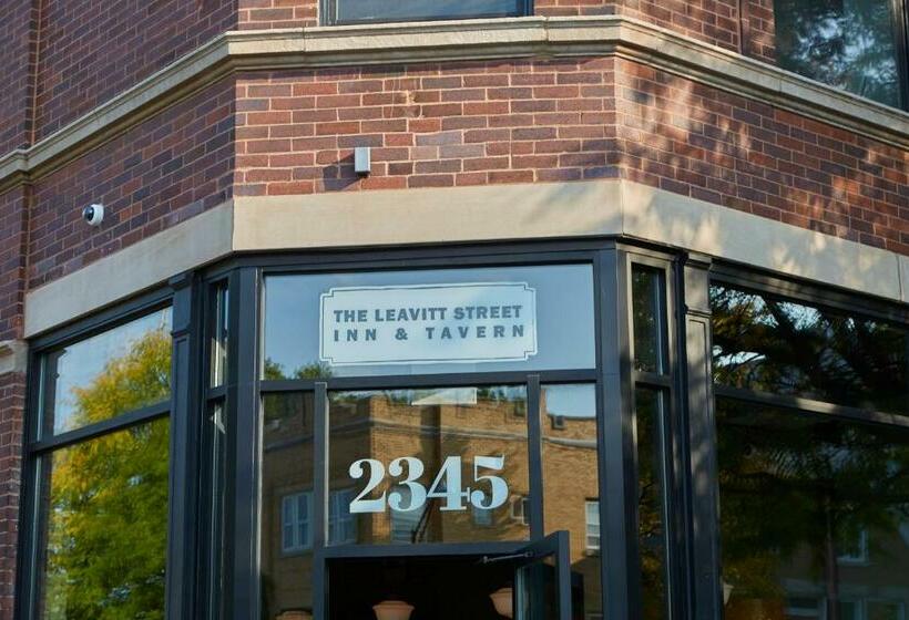 Общежитие The Leavitt Street Inn & Tavern