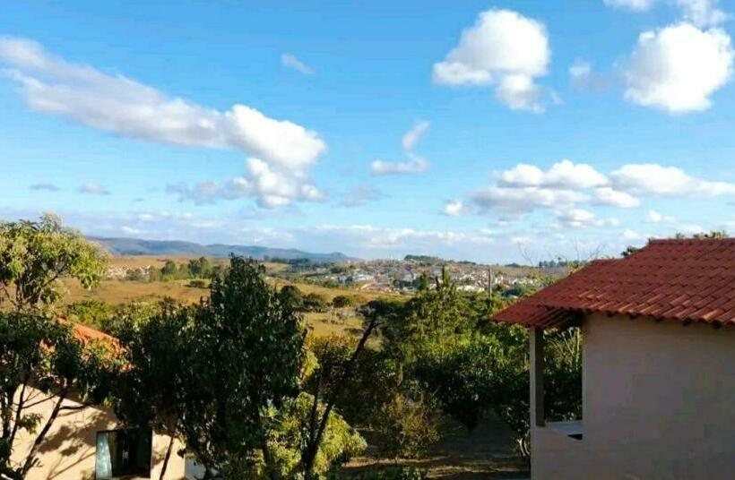 הוסטל Toca Dos Coelhos Chalés Espaço De Renovação De Energias