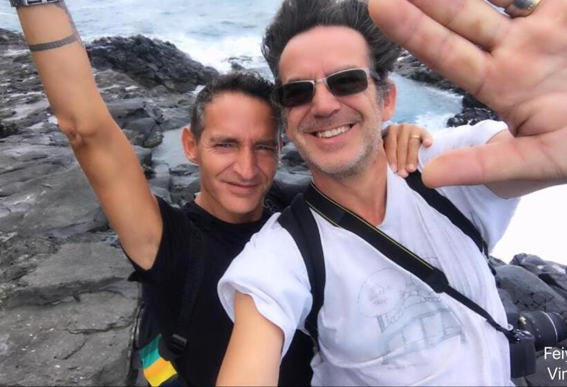 تختخواب و صبحانه Maderedocevida