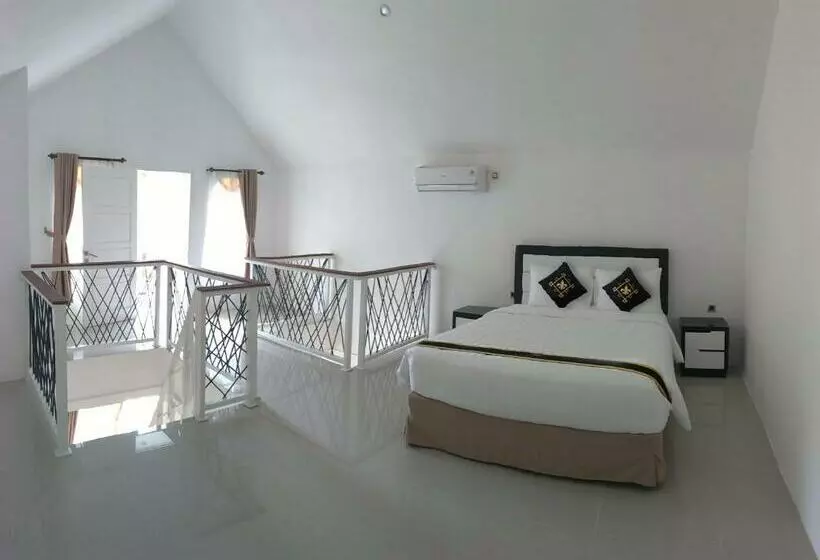 Hotel Chevilly Resort & Camp