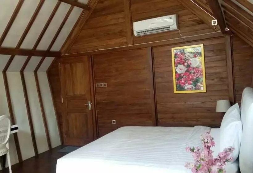 Hotel Chevilly Resort & Camp