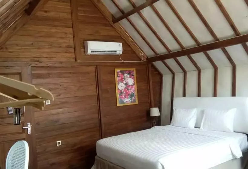 Hotel Chevilly Resort & Camp