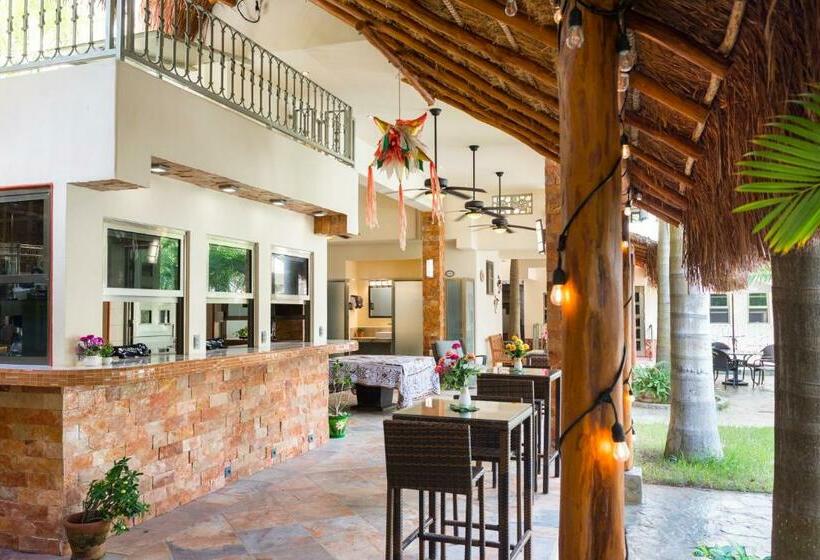 álamos Inn Hotel Con Jacuzzi Y Piscina