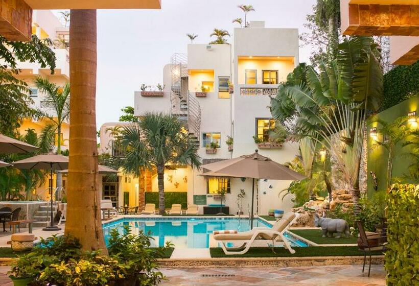 álamos Inn Hotel Con Jacuzzi Y Piscina