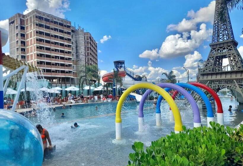 Flat Araras   Ctc, Incluso Roupas De Cama E Toalhas