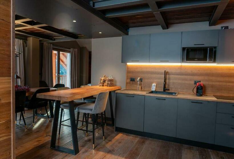 Chalet Everest Luxury Apartments