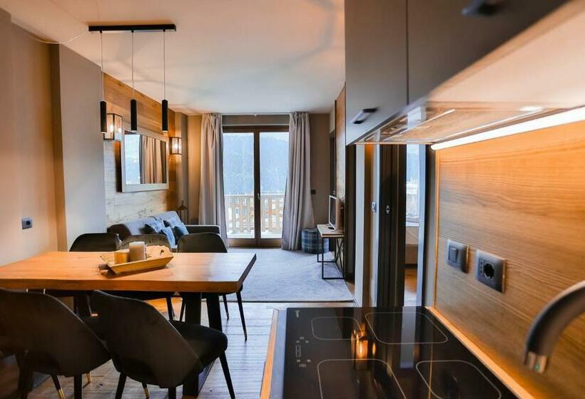 Chalet Everest Luxury Apartments