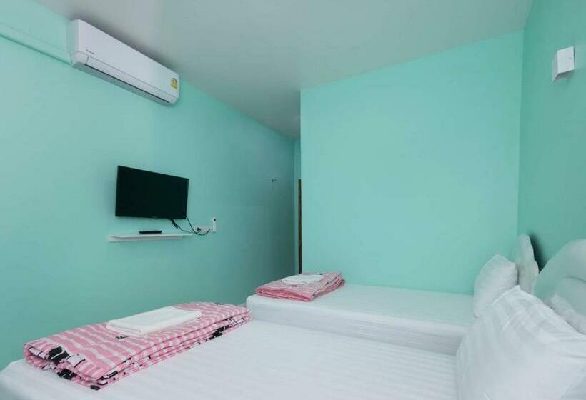 Lomluang Hostel&