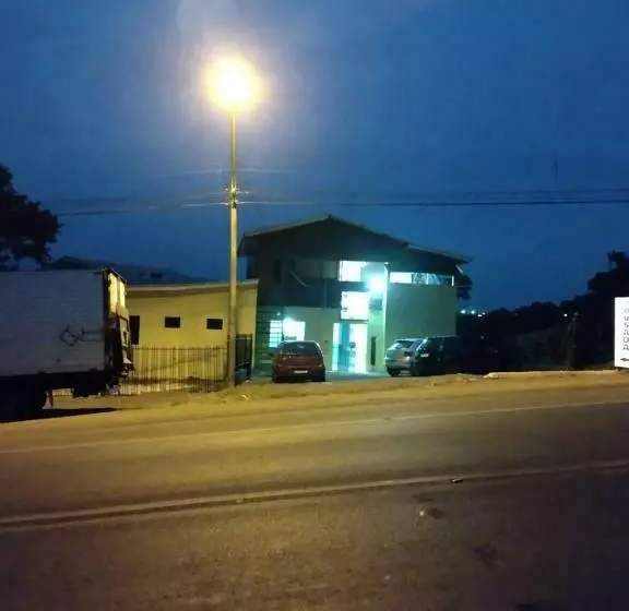 ホテル Pousada Shalom