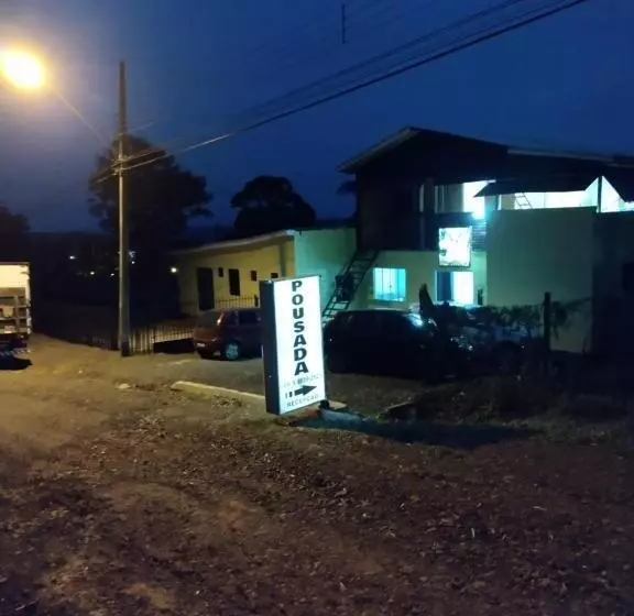 ホテル Pousada Shalom