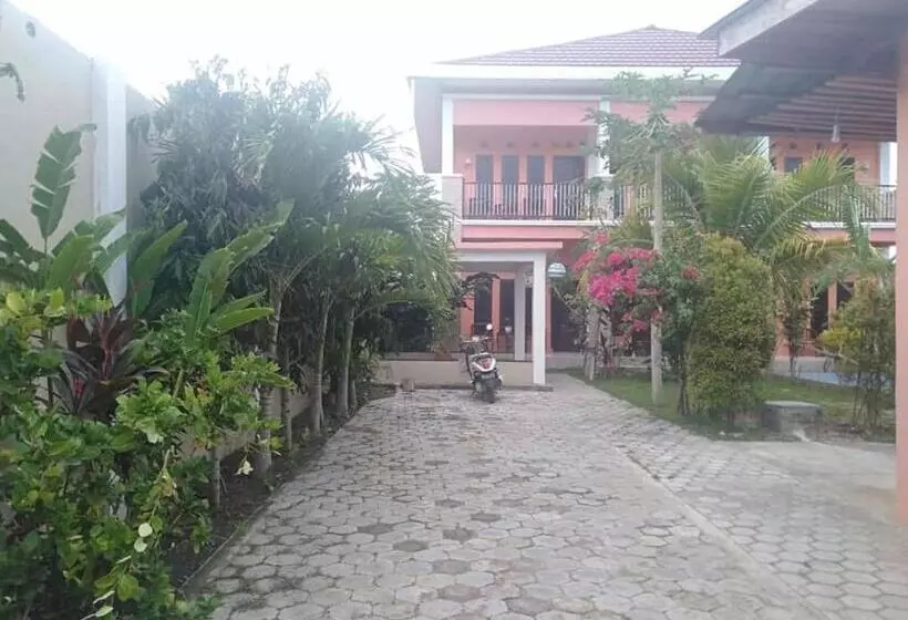 Hotelli Villa De Owis