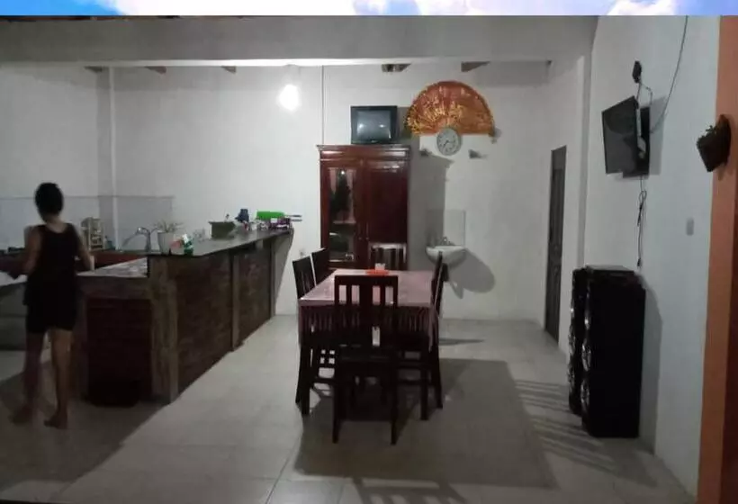 Hotelli Villa De Owis