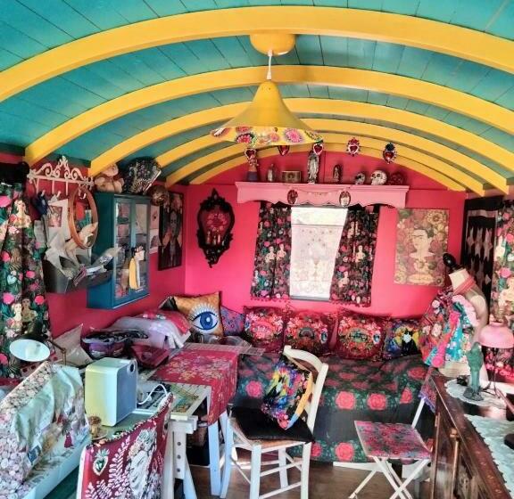 بنسيون Ker Isari