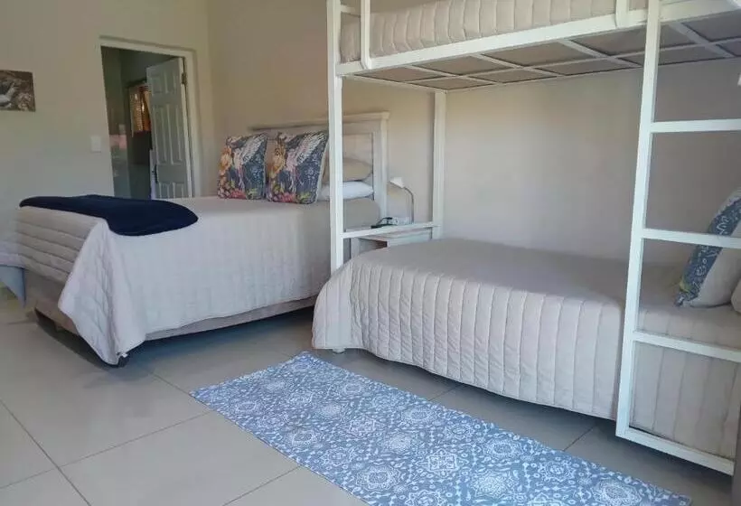 ペンション Sonhos Dreams Self Catering Garden Cottages