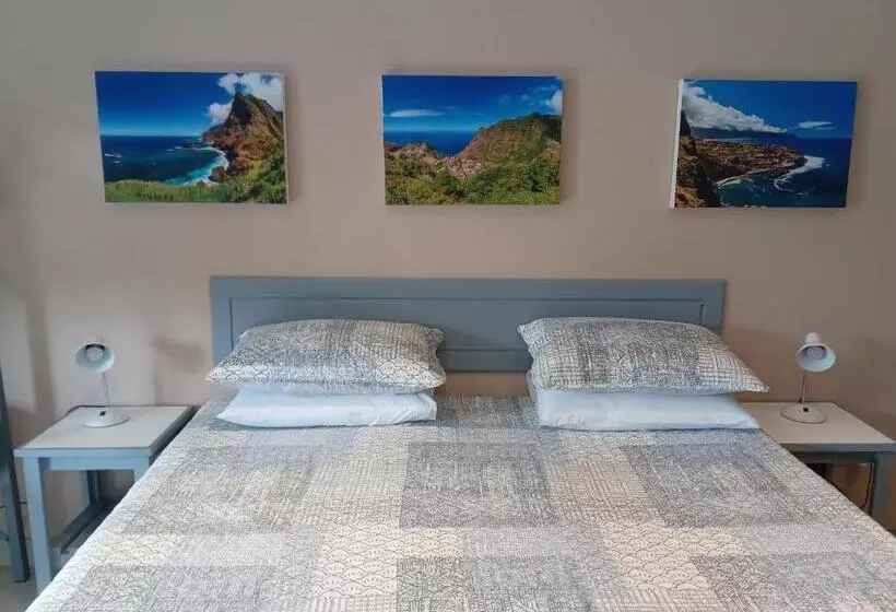 ペンション Sonhos Dreams Self Catering Garden Cottages