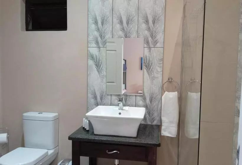ペンション Sonhos Dreams Self Catering Garden Cottages