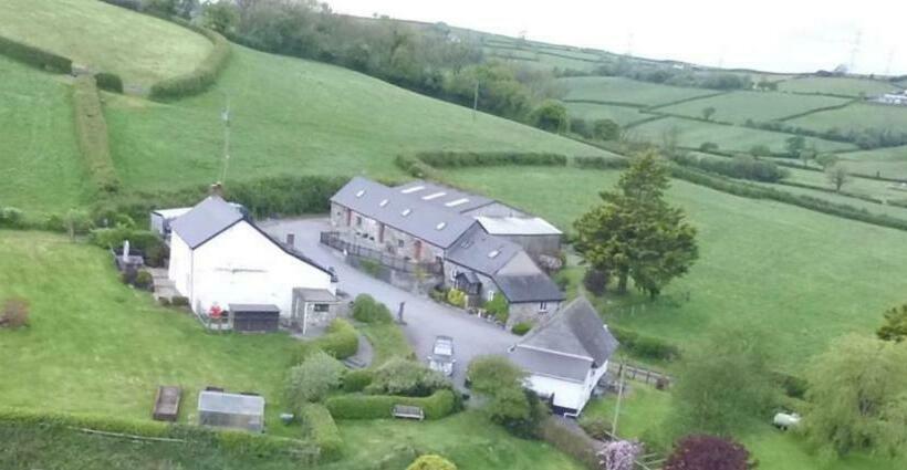 بنسيون The Reindeer Retreat Buttercup Twin