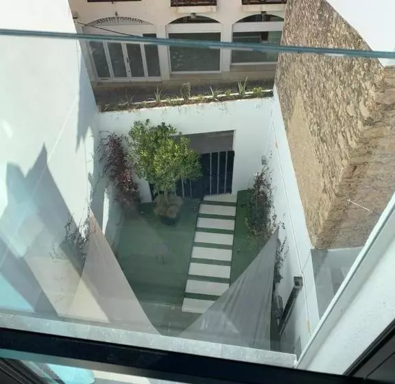 Aparthotel El Cargol