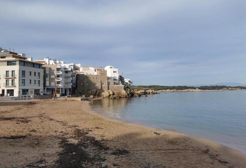 Aparthotel El Cargol