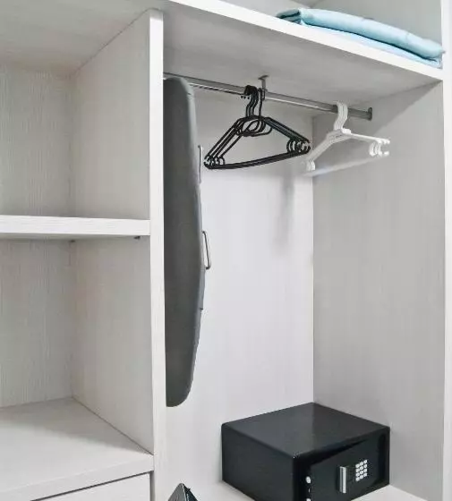 Aparthotel El Cargol