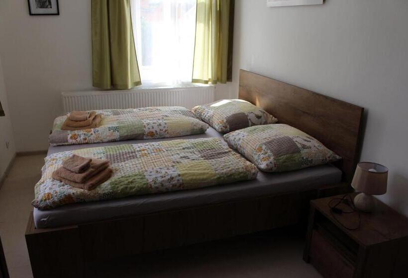 Apartmány V Podhradí