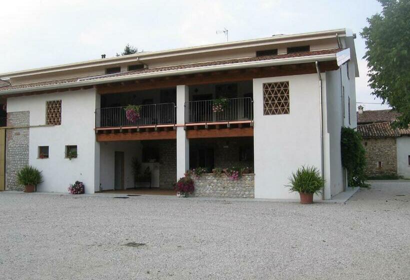 مبيت وإفطار Agriturismo Antica Corte Contadina