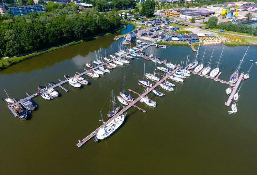 Bed and Breakfast Kaap Hoorn Club Bed En Breakfast