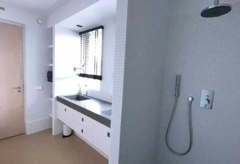 Aamiaismajoitus (B&B) Kaap Hoorn Club Bed En Breakfast