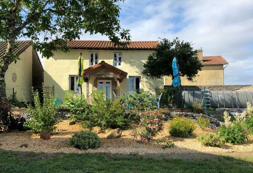 Bed and Breakfast The Walnut Tree Chambre D Hotes