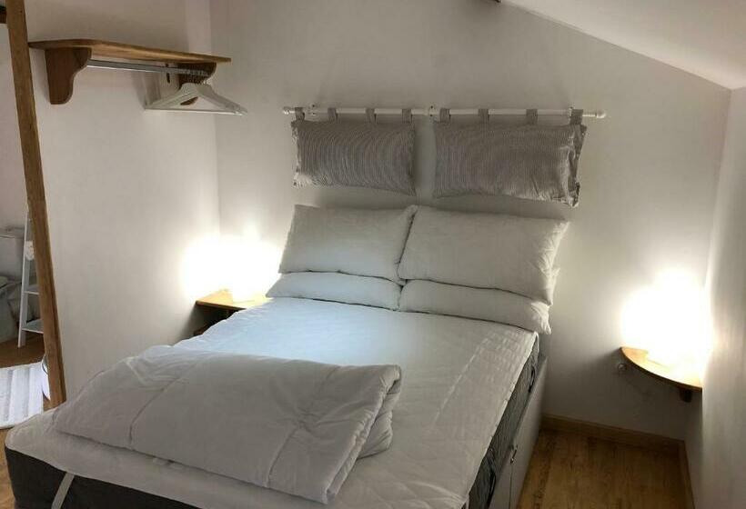 Bed and Breakfast The Walnut Tree Chambre D Hotes