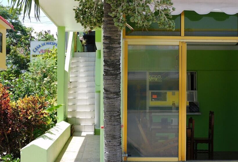 Отель Casa De Huéspedes Yoli By Rotamundos