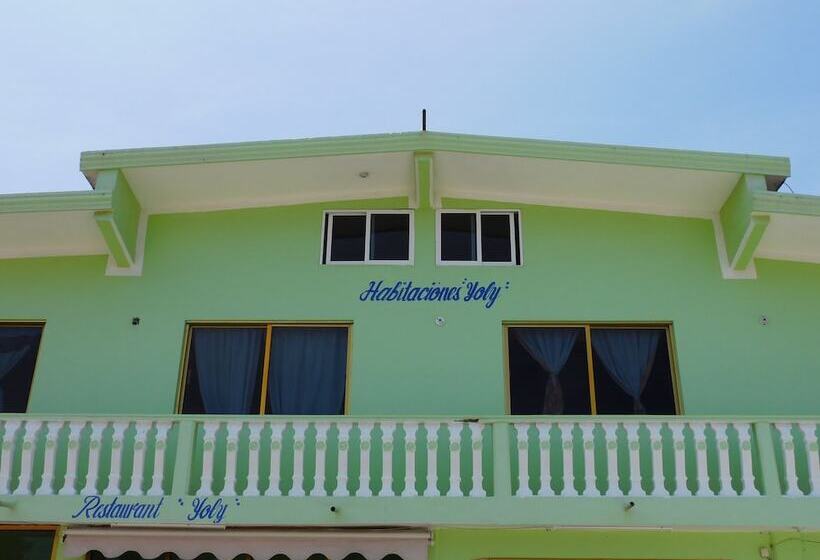 Отель Casa De Huéspedes Yoli By Rotamundos