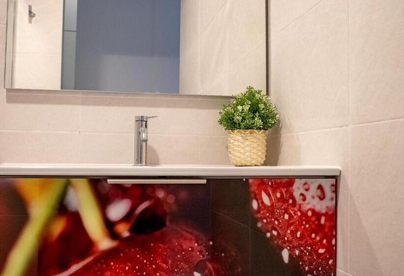 Пансион Cruces Metro Rooms