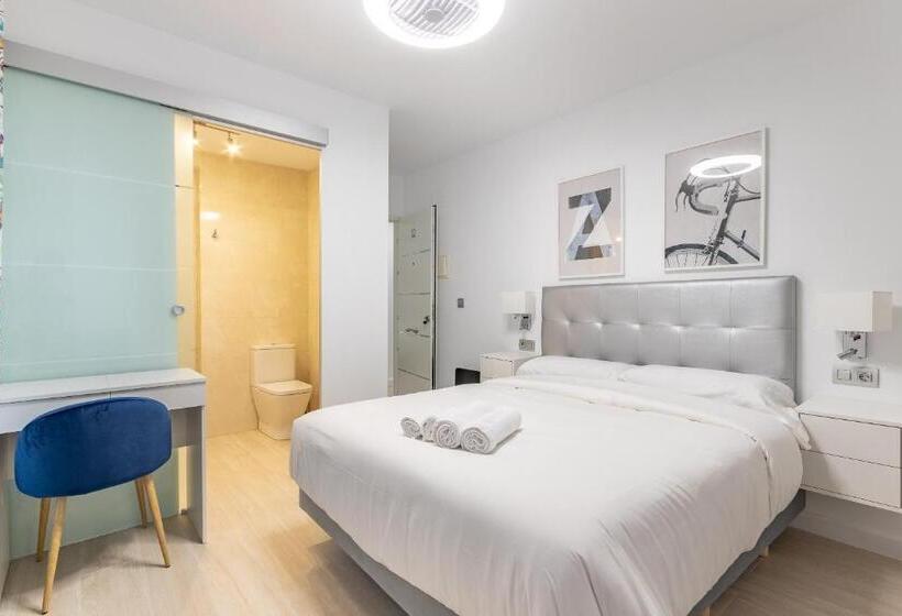 Пансион Cruces Metro Rooms