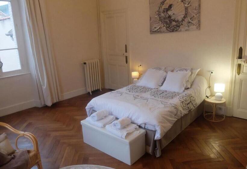 펜션 La Maison D Hôtes Du Chapelier