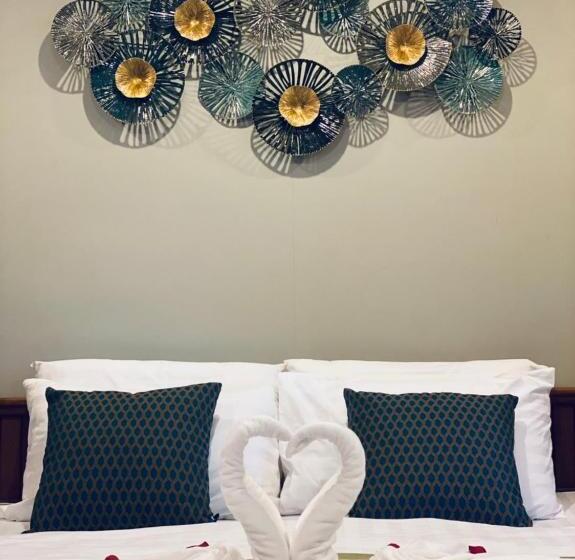 פנסיון Sak Ka Ya