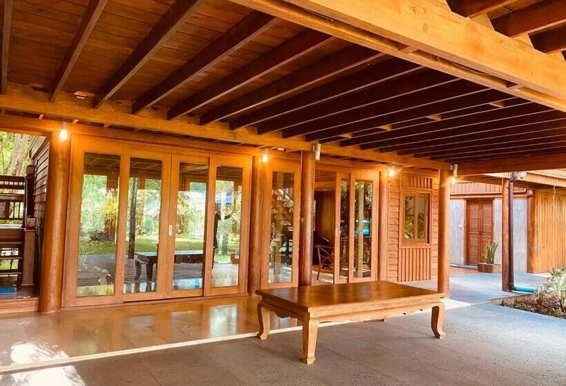 פנסיון Sak Ka Ya