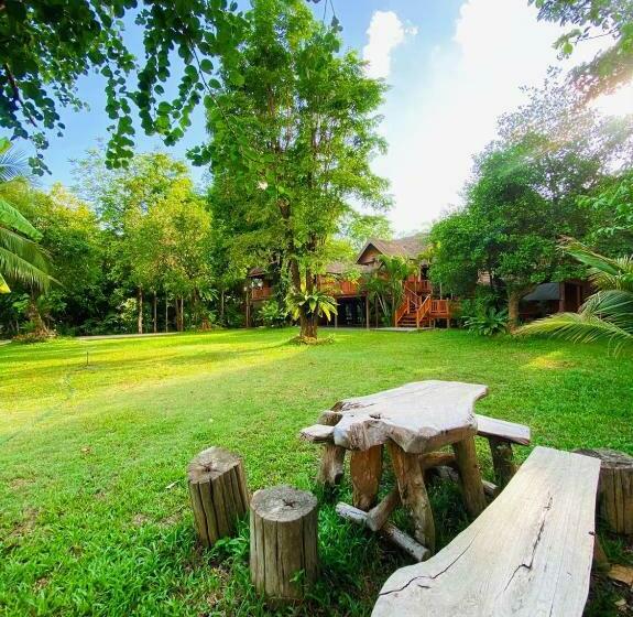 פנסיון Sak Ka Ya