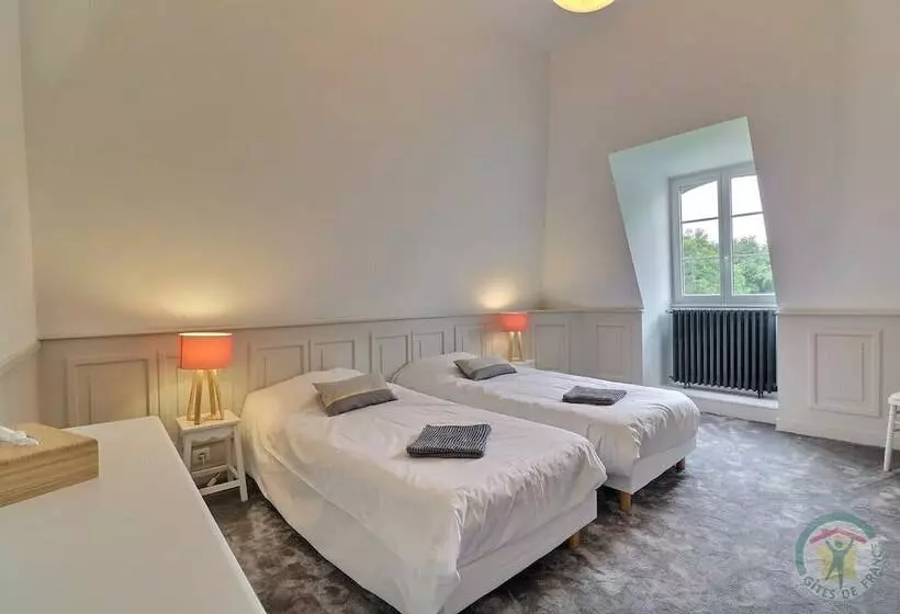 Aamiaismajoitus (B&B) Domaine Des Longrais