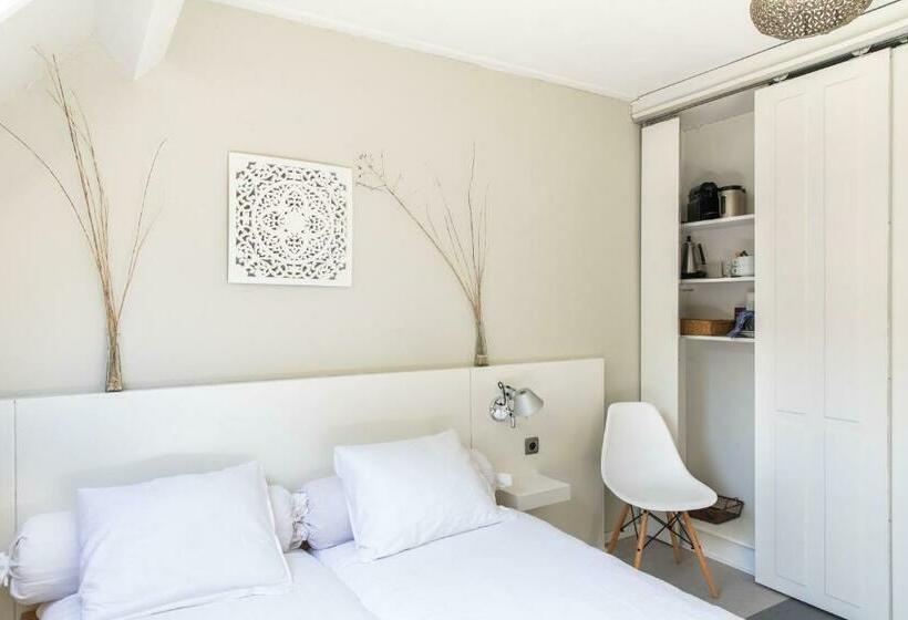 هتل Room Villa 1913