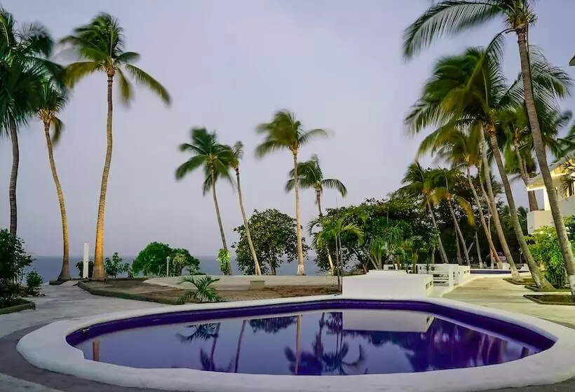 هتل Villa Mexicana Puerto Escondido